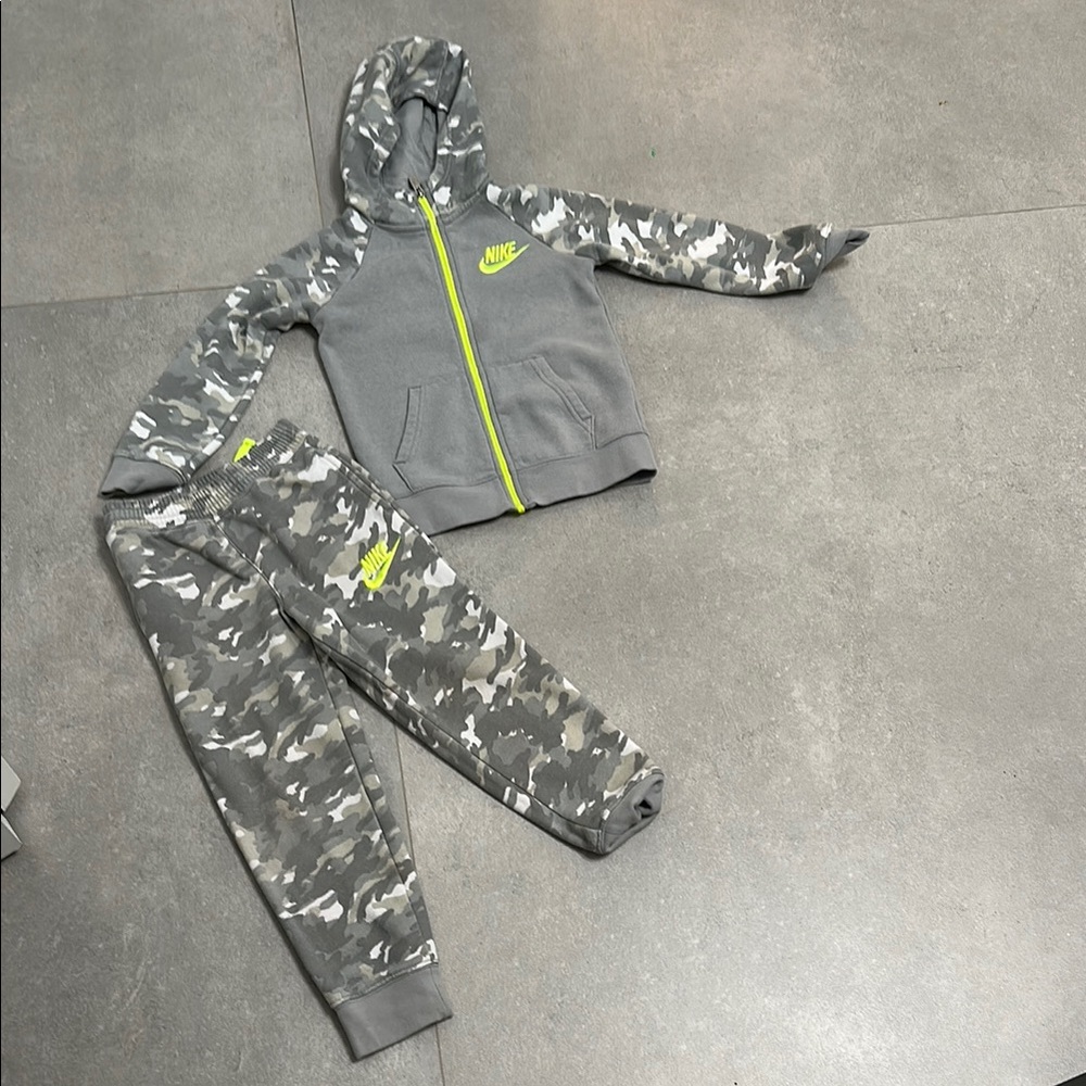 Nike Gray and Camouflage Hoodie Set with Neon Accents